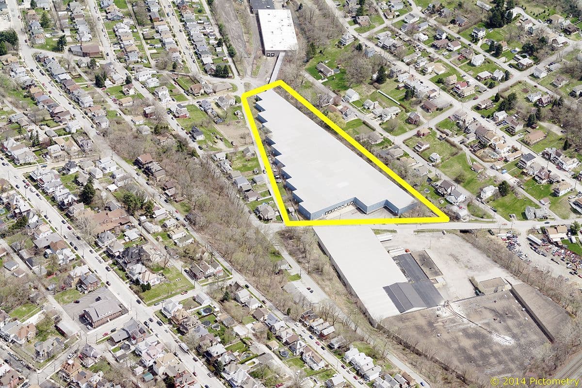 2530 Thomas Avenue Aerial View2.jpg