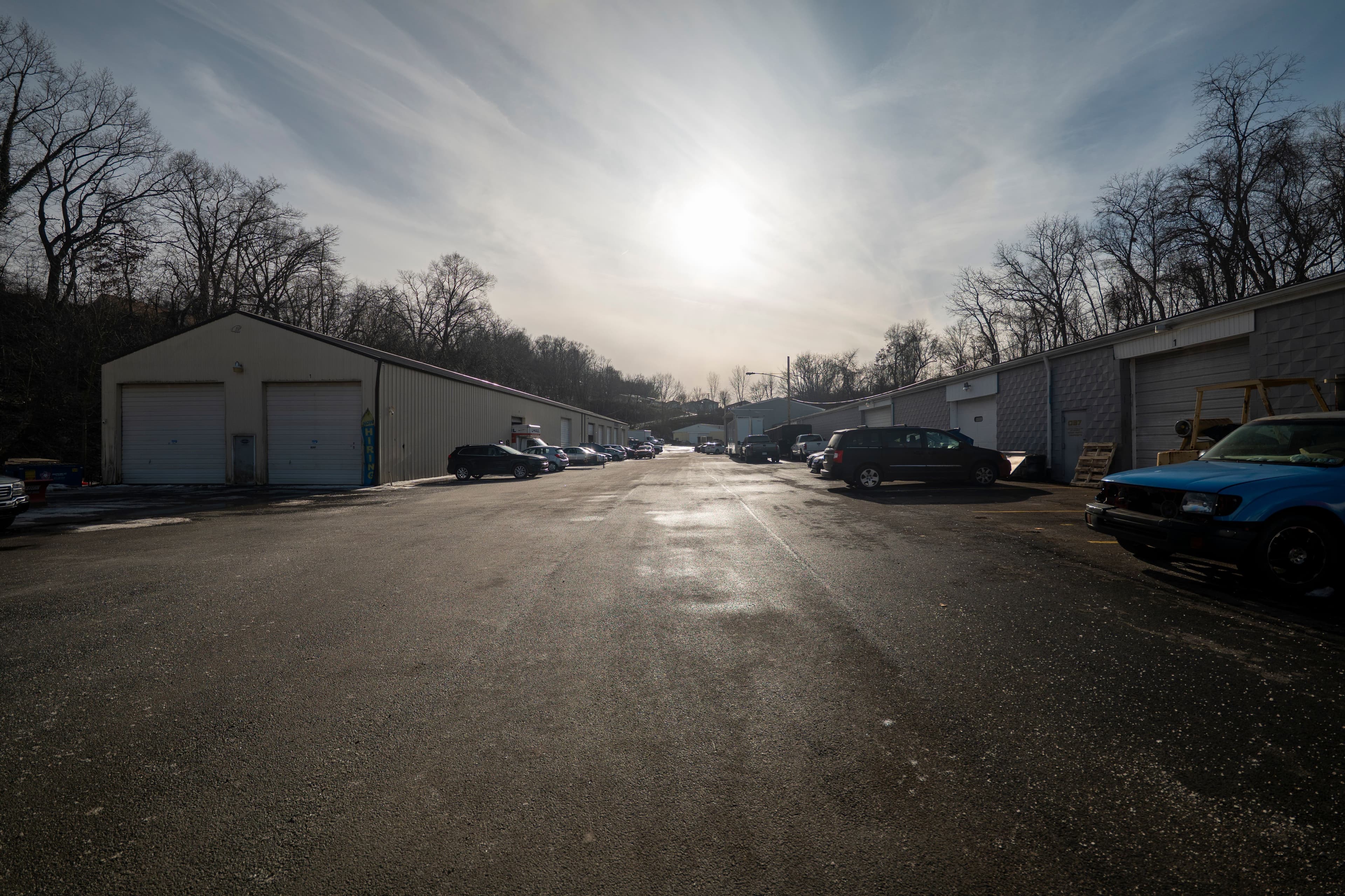 400 Railroad Exterior