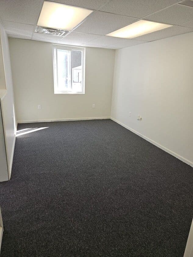 Office 400 Railroad3.jpg